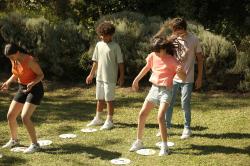 ASMODEE Hra postřehová Dobble Giant 4v1 (společenská hra)