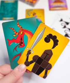 Asmodee Hra Spící královny karetní (společenská hra)