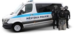 Auto policejní kovová dodávka volný chod městská policie Ostrava