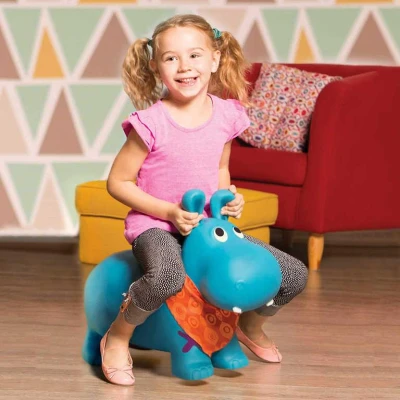 B-Toys Baby hopsadlo nafukovací hroch Hanky Pants skákadlo set s pumpičkou