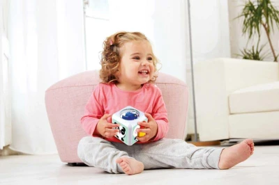 Baby kostka senzomotorická s aktivitami pro nejmenší plast