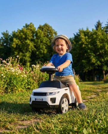 Baby Mix Dětské odrážedlo SUV Prime bílé v kůži