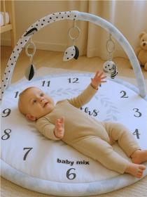 BABY MIX Hrací deka měsíce bílá