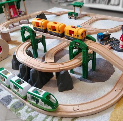 Brio DŘEVO Podpěry kolejí set 2ks doplněk k vláčkodráze (dřevěná hračka)