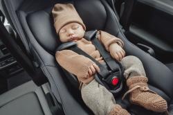 Britax Autosedačka Baby-Safe Core Frost Grey