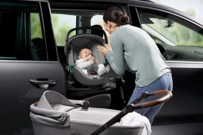 Britax Autosedačka Baby-Safe iSense Nordic Grey