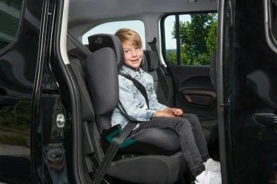 Britax Autosedačka Discovery Plus Space Black