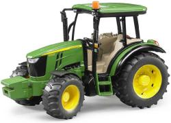 Bruder 02108 (2108) Traktor John Deere 5115M set s valníkem model 1:16 plast