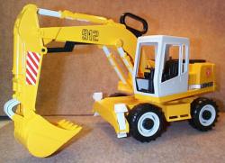 Bruder 02426 (2426) Bagr LIEBHERR otočná kabina plast 1:16