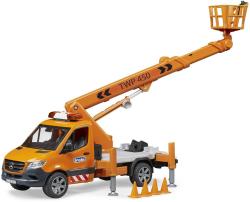 Bruder 02679 Auto MB Sprinter s montážní plošinou model na baterie Světlo Zvuk