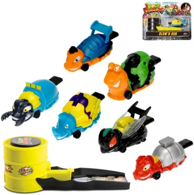 Bugs Racing foukni a jeď auto brouk 9cm se samolepkou a odpalovačem různé druhy Bugs Racing foukni a jeď auto brouk 9cm se samolepkou a odpalovačem různé druhy