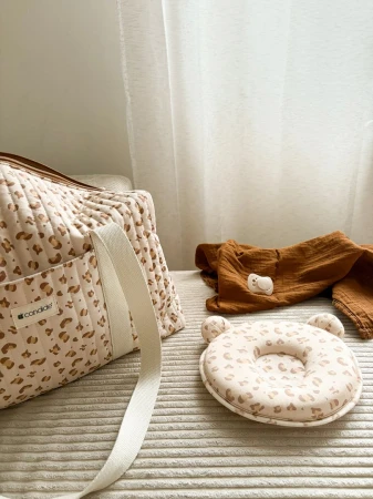 Candide Víkendová taška pro maminky Leopard