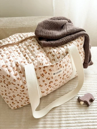 Candide Víkendová taška pro maminky Leopard
