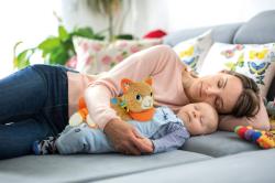Clementoni CLEMMY Baby kočička uklidňující usínáček vrní na baterie Zvuk