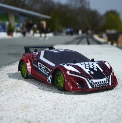 Dickie RC Auto Light Razor na vysílačku 2,4GHz 2 kanály na baterie Světlo Zvuk