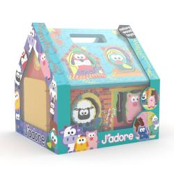 DŘEVO JADORE Vkládačka dřevěný farmářský domeček