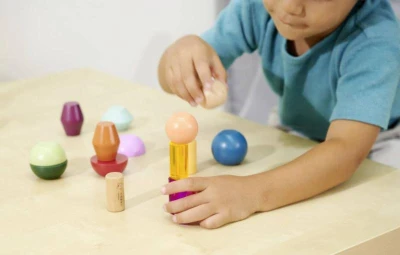 Eichhorn DŘEVO Montessori stohovací bloky stavebnice 16 dílků