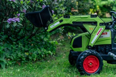 Falk Šliapací traktor 1040 Clas Arion 430 s nakladačom a vlečkou