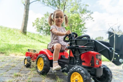 Falk Šlapací traktor 2030M Red Supercharger pedal charger s odpojitelnou vlečkou