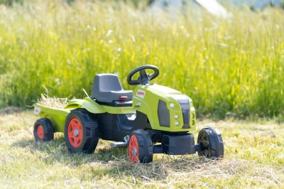 Falk Šlapací traktor Claas Arion 470 s vlečkou