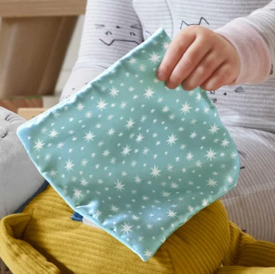 Fisher Price Baby zajíček textilní usínáček na spinkání na baterie Světlo Zvuk