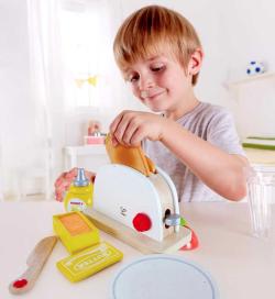 Hape DŘEVO Dětský toastovač set s doplňky (dřevěná hračka)