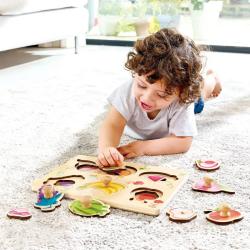 Hape DŘEVO Puzzle baby vkládací Ovoce s úchyty 12 dílků na desce