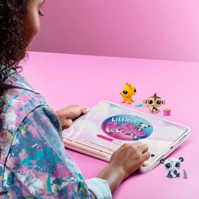 Hasbro LPS Littlest Pet Shop herní zimní sada 5 zvířátek s doplňky