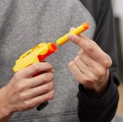 Hasbro NERF Alpha Strike Stinger set blaster s 8 šipkami a 2 cíli k sestřelení