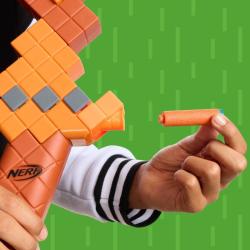 Hasbro NERF Minecraft luk + 8 nábojů