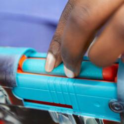 Hasbro NERF Star Wars The Mandalorian pistole set blaster + 12 šipek