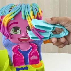 Hasbro PLAY-DOH Kadeřnický salón kreativní set s modelínou a nástroji