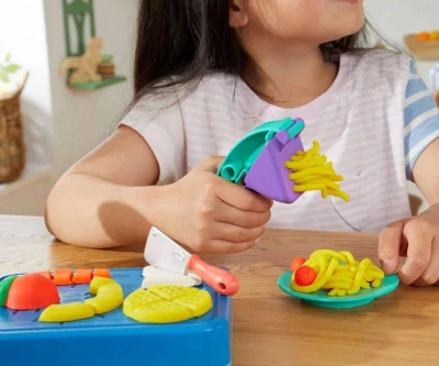 Hasbro PLAY-DOH Malý kuchař kreativní set modelína s nástroji
