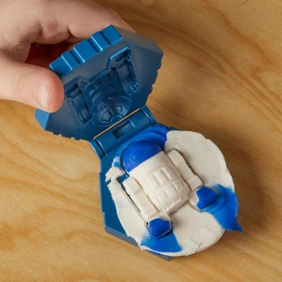 Hasbro PLAY-DOH Star Wars svetelné meče kreatívna sada modelína s nástrojmi