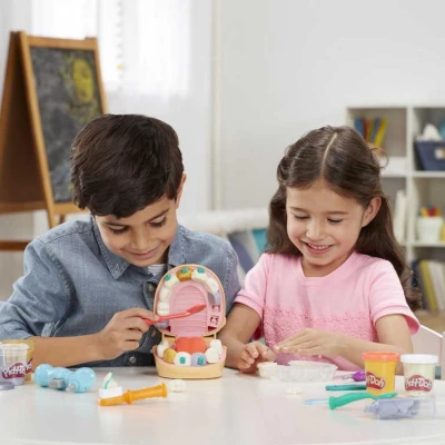 Hasbro PLAY-DOH Zubař Doktor Drill and Fill set modelína s nástroji