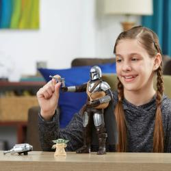 Hasbro STAR WARS Mandalorian a Grogu interaktivní na baterie Světlo Zvuk