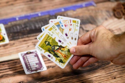 HRA ALL-IN: Všechno nebo víc karetní (společenská hra)