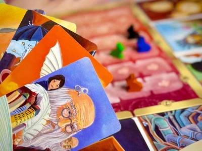 HRA Dixit Odyssey karetní (společenská hra)