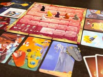 HRA Dixit Odyssey karetní (společenská hra)