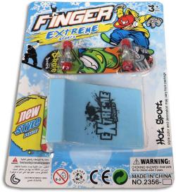 Fingerboard prstový skateboard motorická hra 9cm set s rampou na kartě různé druhy plast Fingerboard prstový skateboard motorická hra 9cm set s rampou na kartě různé druhy plast