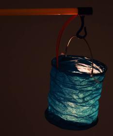 Hůlka barevná držák na lampion na baterie 60cm plast LED Světlo
