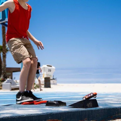 Invento Stomp Rocket Racers