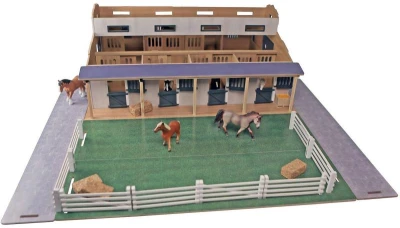 KIDS GLOBE Stáj pro koně se 7 boxy s pastvinou DŘEVĚNÁ (stavebnice)