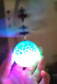 Koule vrtulníková modrá ovládání pohybem ruky na baterie USB Světlo