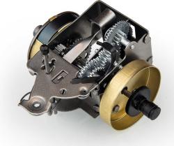 Kovap Traktor Zetor retro model 1:25 plechový Červený na klíček Kov 0395