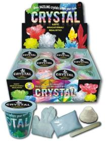 Krystaly rostoucí experimentální vědecká sada různé barvy v kelímku