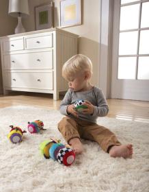 Lamaze Housenka baby spojovací textilní na suchý zip pro miminko