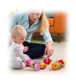 Lamaze Housenka baby spojovací textilní na suchý zip pro miminko