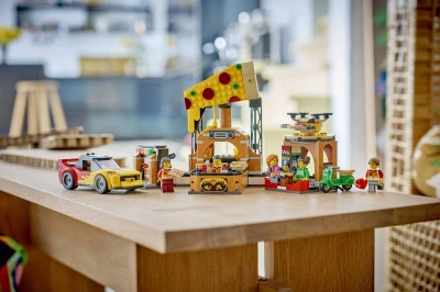 Lego CITY Rozvoz pizzy a vozidla 60496 (stavebnice)