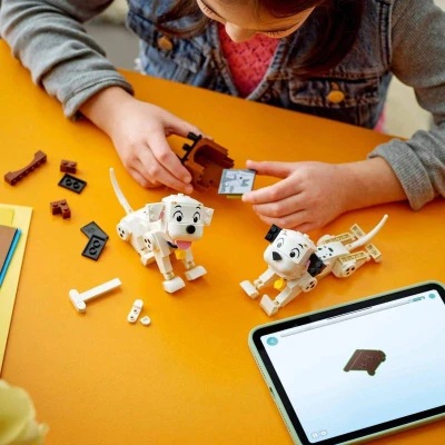 Lego DISNEY Štístko a Penny 101 Dalmatinů 43271 (stavebnice)